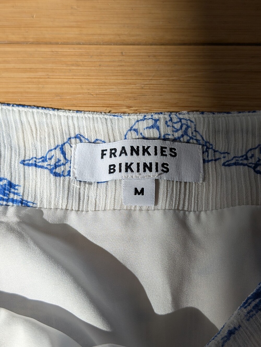 Frankie's Bikinis Boden Lace Mini Skirt Surfer Dude - Picture 6 of 11